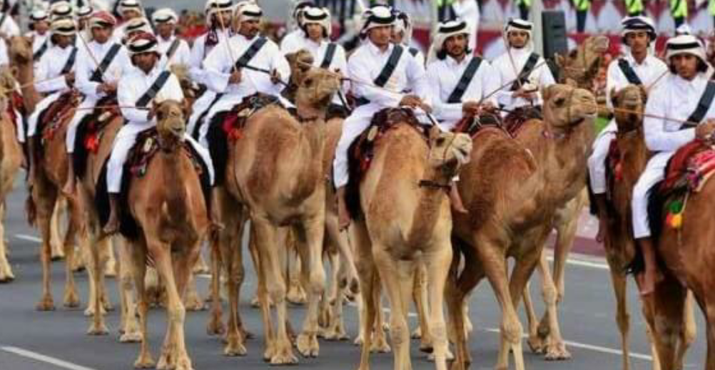 عرض عسكرى للجيش القطرى (أرشيفية)