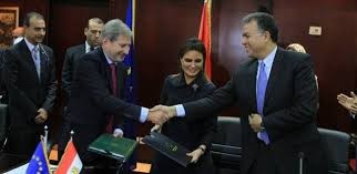 توقيع إتفاق تطوير ترام الرمل بتكلفة تقدر بـ ٣٦٣ مليون يورو.