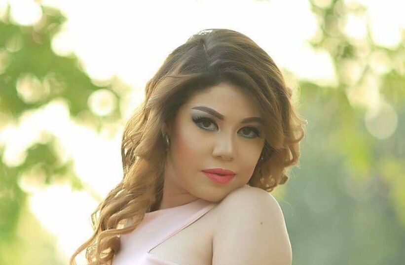 عارضة الأزياء أيه حزين