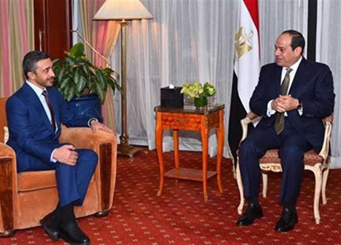 السيسى مع وزير الخارجية الإماراتي