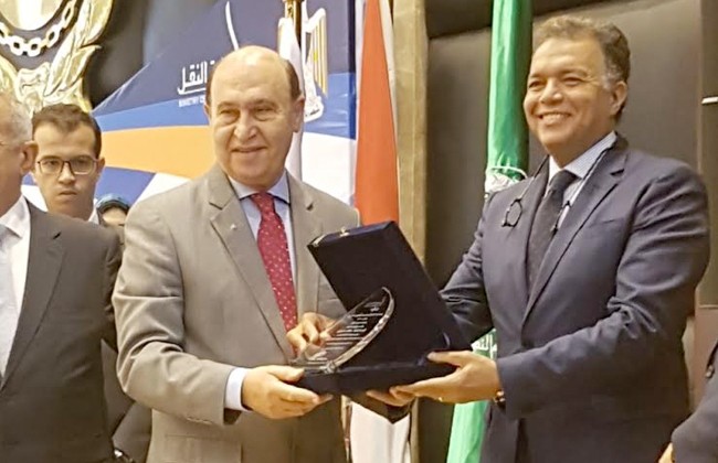 الفريق مهاب مميش لحظة تكريمة
