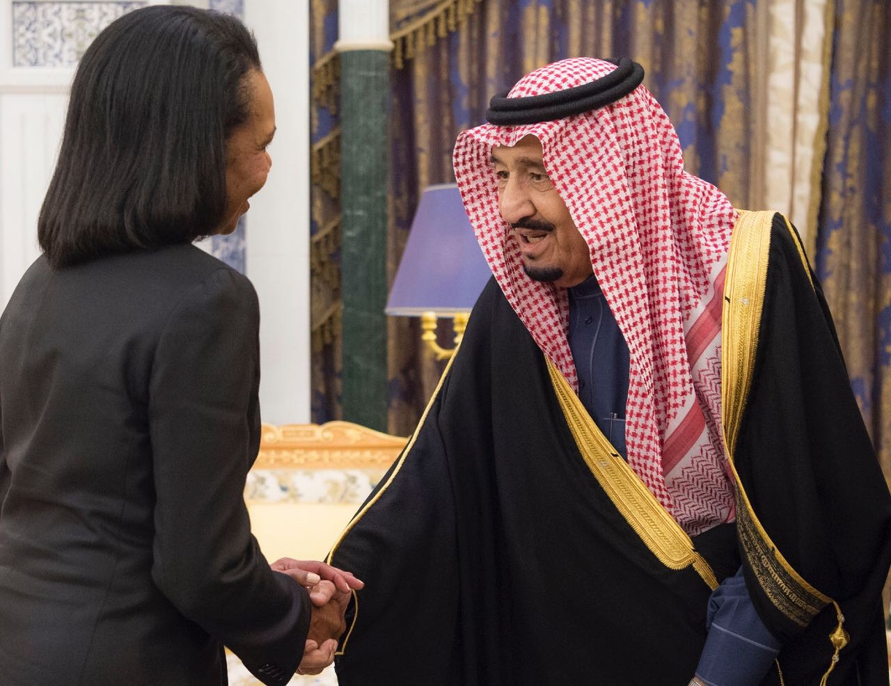 الملك سلمان يستقبل كوندليزا رايس