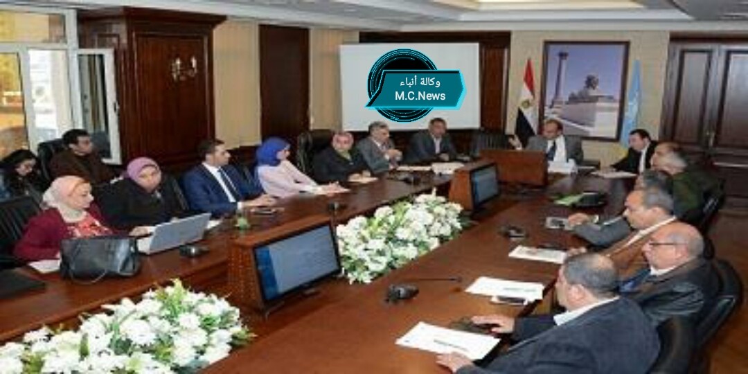 إجتماع محافظ الإسكندرية مع شباب مؤتمر شارك أبدع