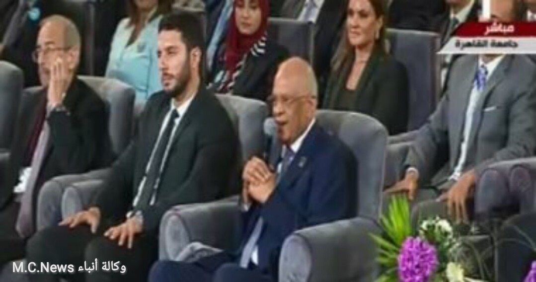 د.على عبد العال أثناء كلمته بمؤتمر الشباب