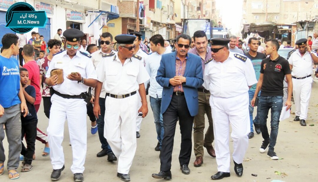 مدير أمن الإسماعيلية أثناء قيادة حملة اشغالات بحي ثاني