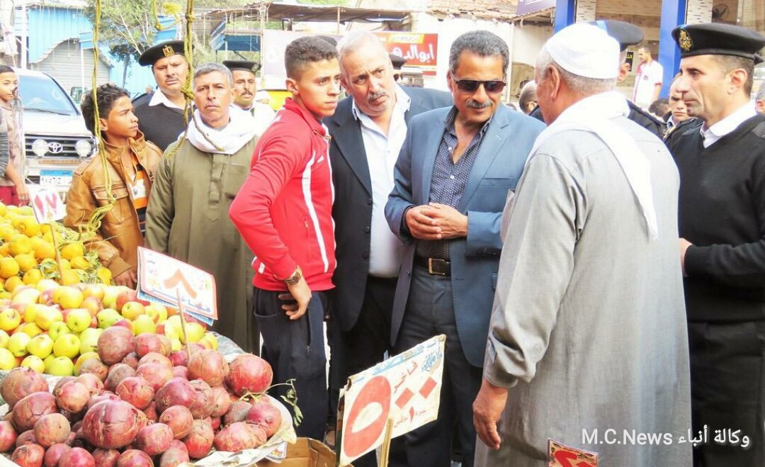 اللواء محمد حسين أثناء تفقد القصاصين