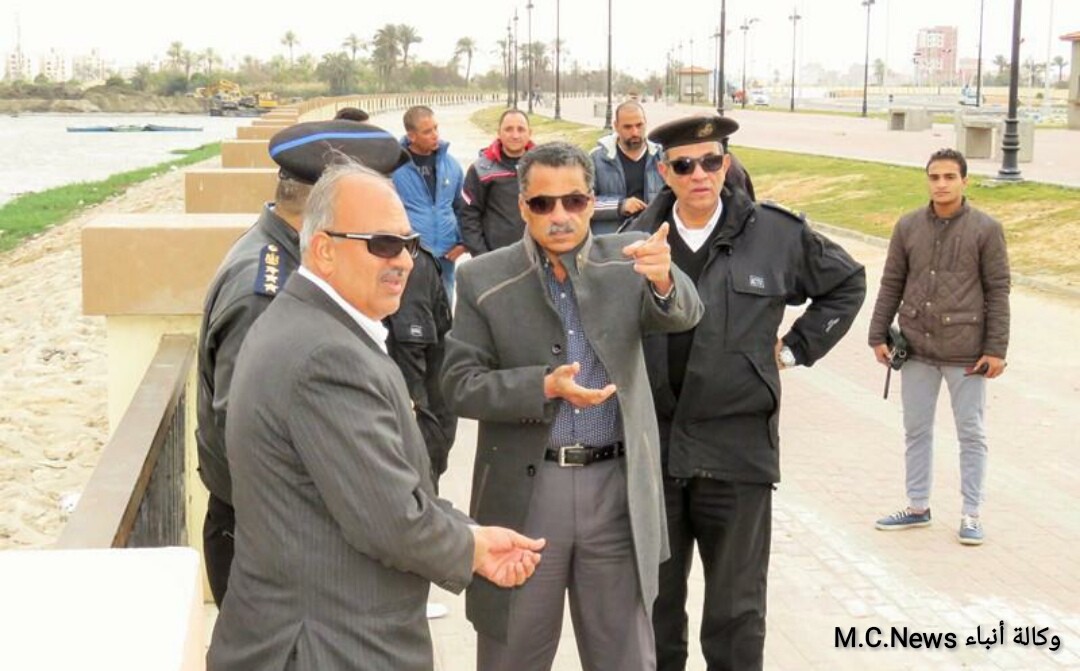 مدير أمن الإسماعيلية أثناء متابعة الترتيبات النهائية لمارثون زايد