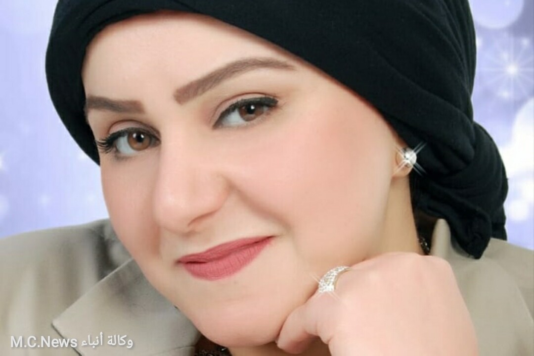 الكاتبة والشاعرة سلمي صقر
