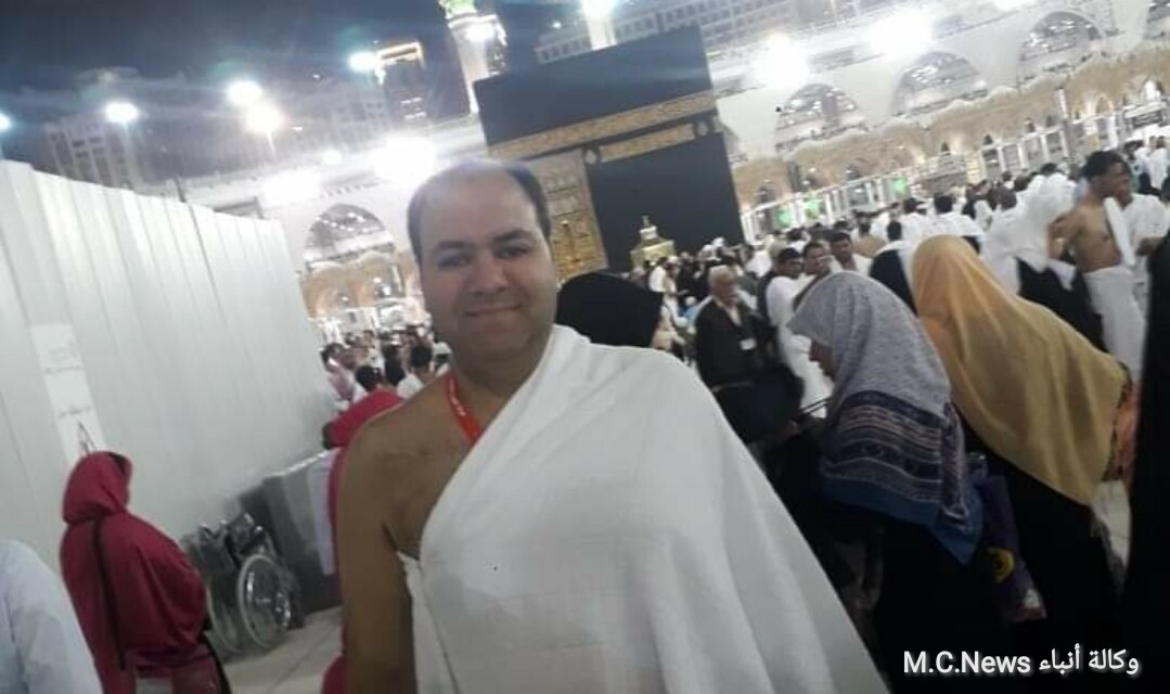 المقدم عادل الجزار في الحرم أثناء أداء مناسك العمرة المباركة