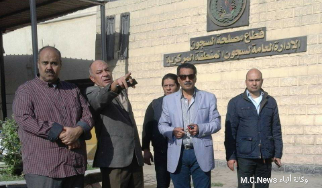اللواء محمد على حسين حينما كان رئيس مباحث السجون