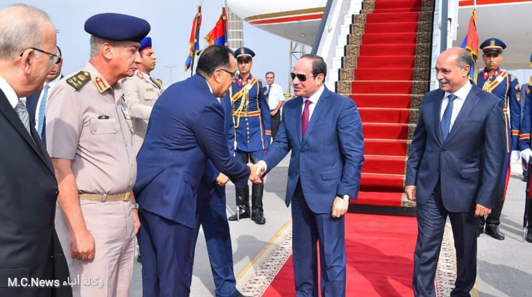لحظة وصول الرئيس السيسي مطار القاهرة عائدا من نيويورك