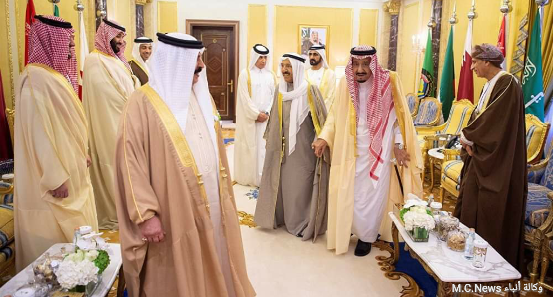 الملك سلمان وبعض القادة العرب (أرشيفية)